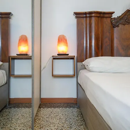 Lägenhet Gozzi House - Comoda Casa - Free Parking - Easy To Venice! Mestre