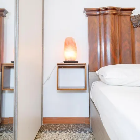 Gozzi House - Comoda Casa - Free Parking - Easy To Venice! Μέστρε