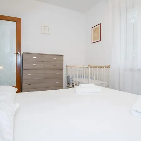 Gozzi House - Comoda Casa - Free Parking - Easy To Venice! * Μέστρε